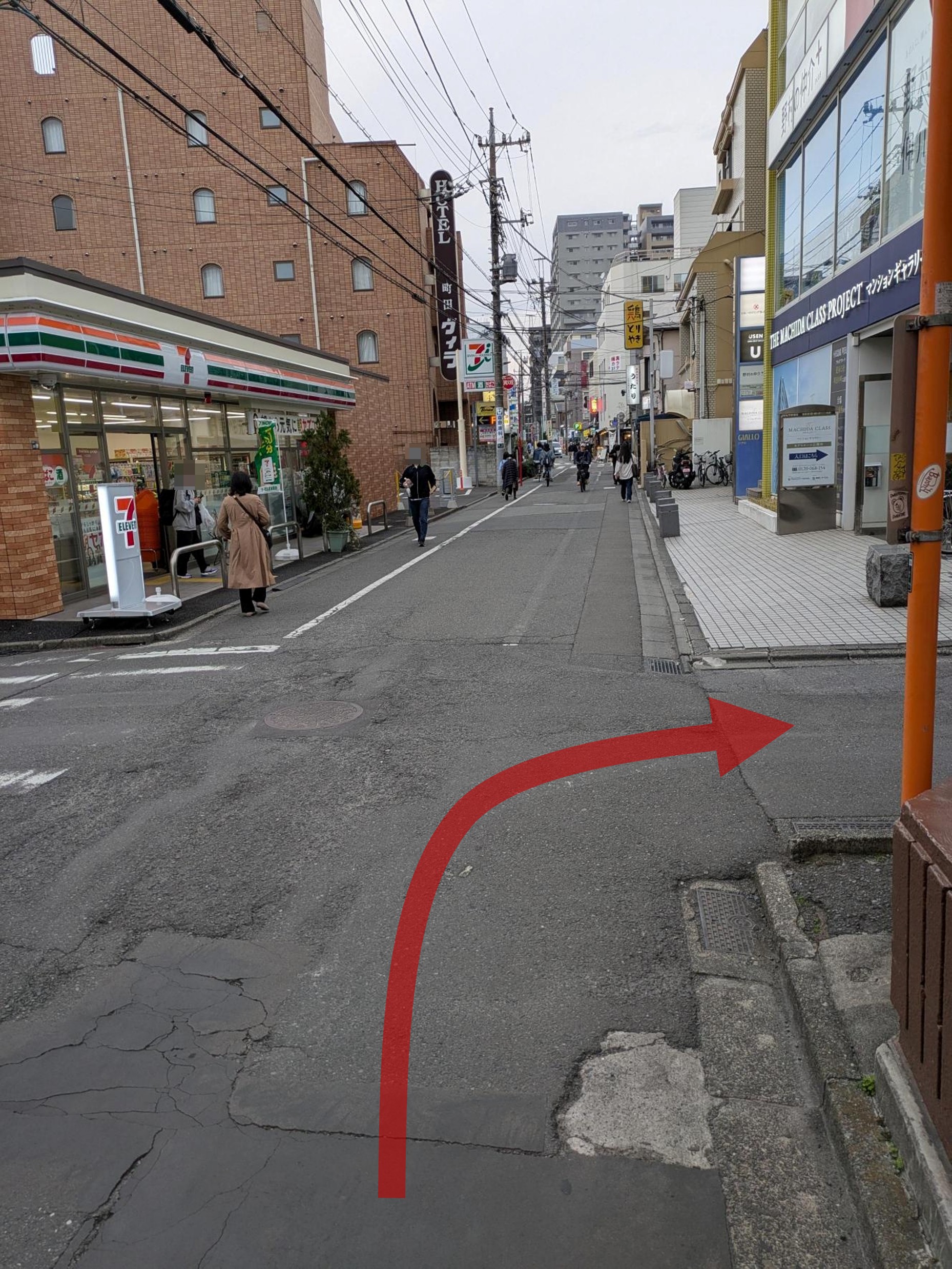 交差点を右折